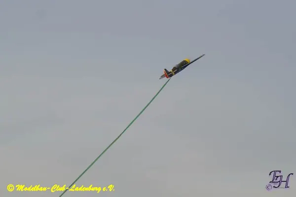 Combat – 3fd14794858bc2f7.jpg