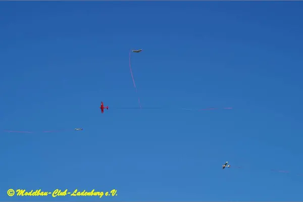 Combat – 9d07be77a97d3776.jpg