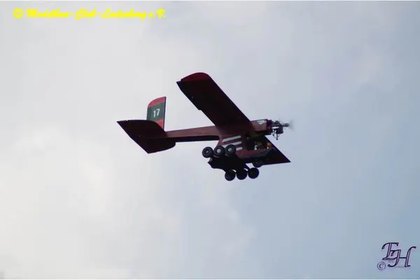 Fliegende Kuriositäten – a9c14b4c836f185f.jpg