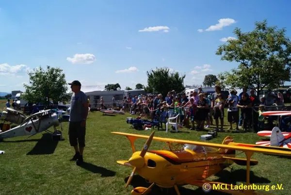 Flugtag 2015 – 084c6c26cf810133.jpg