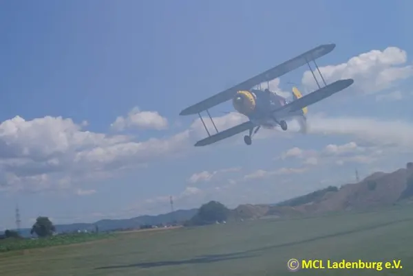 Flugtag 2015 – 156343b1498b97b4.jpg