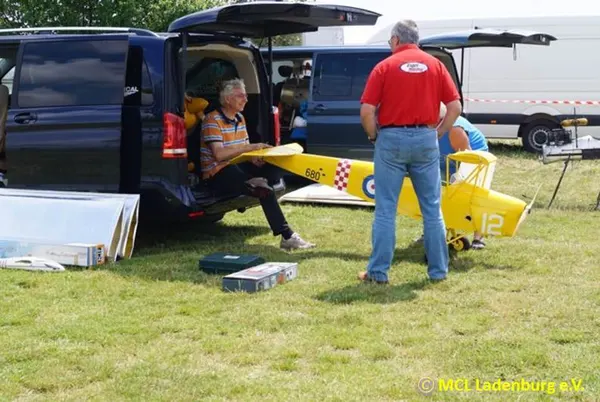 Flugtag 2015 – 39eaf2d5eeacfaf5.jpg