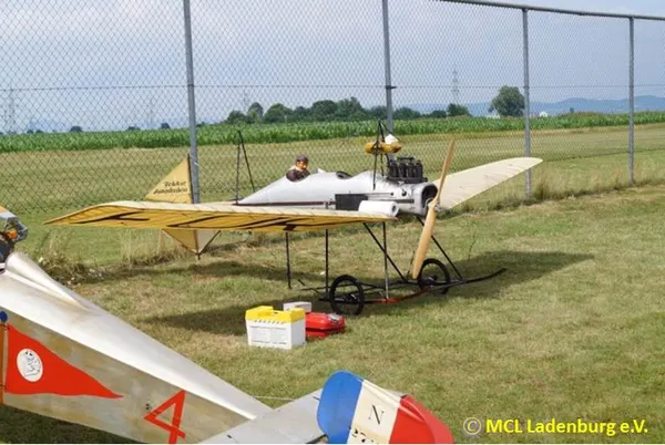 Flugtag 2015 – 783090ef57893b5e.jpg