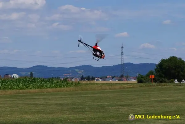 Flugtag 2015 – a060bee4c1bacb2b.jpg