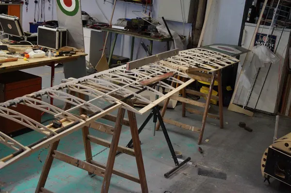 So entsteht eine Nieuport – d3ee309127a4ef97.jpg