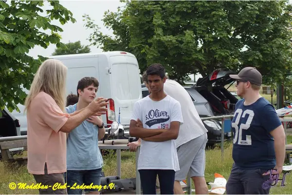 Schloss-Schule Ilvesheim zu Besuch – 56bb5545d7b5535e.jpg