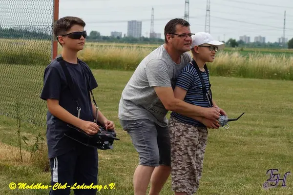 Schloss-Schule Ilvesheim zu Besuch – 7fbd02da6fd8aba3.jpg