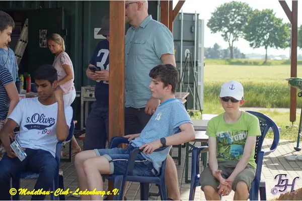 Schloss-Schule Ilvesheim zu Besuch – d12cb3591aae5c26.jpg